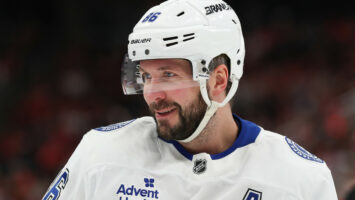 Четыре передачи Кучерова и 27 сейвов Василевского помогли «Тампе» разгромить «Торонто»