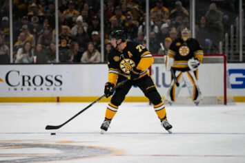 Гол Макэвоя в овертайме принес «Брюинз» победу над «Кингз»