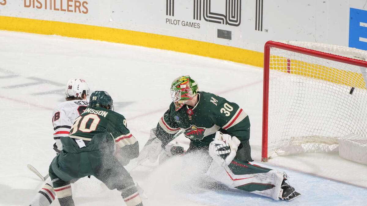 Шайбы Михеева и Бедарда принесли «Чикаго» победу над «Миннесотой»