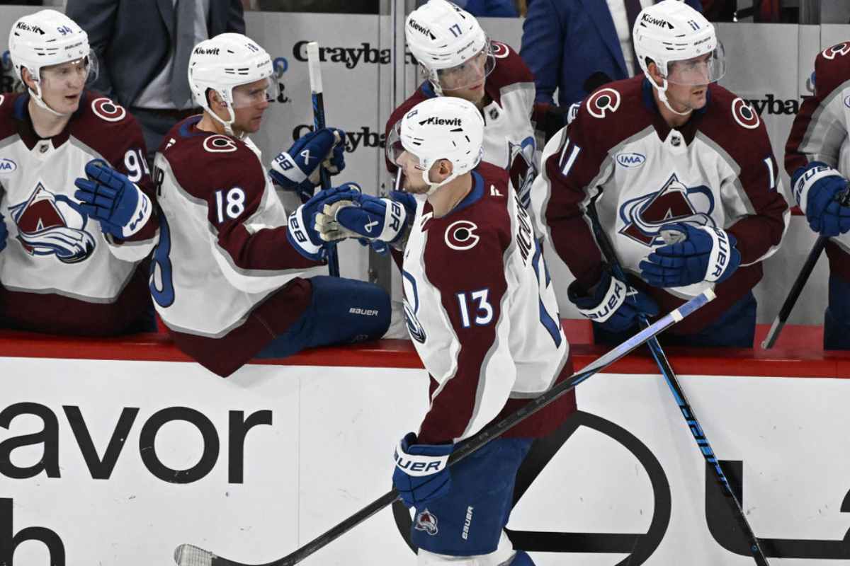 «Колорадо» повторил редчайшее достижение «Вашингтона» в истории НХЛ