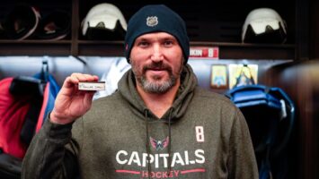 Овечкин достиг исторической отметки в 1000 голов в матче с «Колорадо»