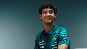 Третий пилот «Астон Мартин» Кроуфорд заменит Алонсо на первой практике в Японии