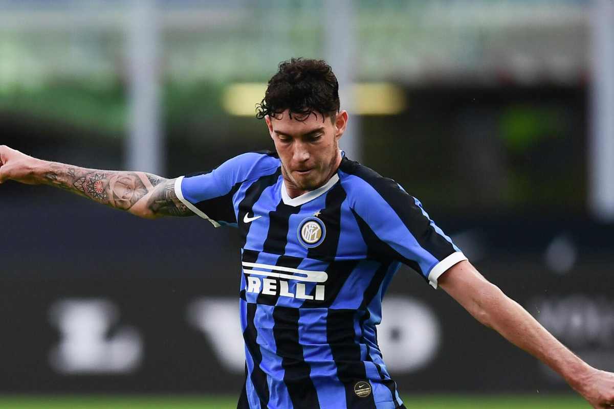 Романо: «Барселона» нацелилась на Бастони и следит за условиями возможной сделки