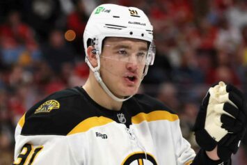 Защитник «Бостона» Задоров получил большой штраф, а затем устроил драку в матче с «Торонто»