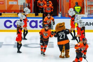 Хабаровский «Амур» объявил о продлении соглашений с двумя форвардами