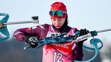 Биатлонистка Халили стала первой в суперпасьюте на Альфа-Банк чемпионате России