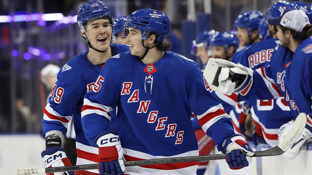 Бродзински оформил дубль, «Рейнджерс» одержал уверенную победу над «Чикаго»