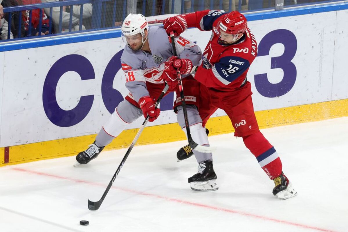 Букмекеры назвали ярославский «Локомотив» фаворитом гостевого матча против «Спартака»