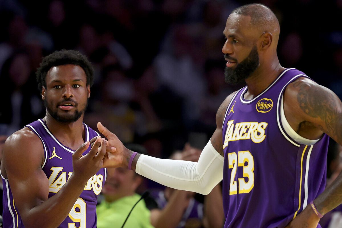 Трипл-дабл Леброна Джеймса принес «Лейкерс» победу над «Вашингтоном» в матче НБА