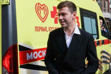 Федор Смолов рассказал, как воспринимает историю с исчезнувшими часами