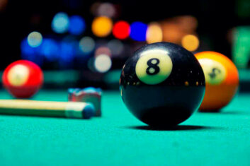 Бильярд восьмерка