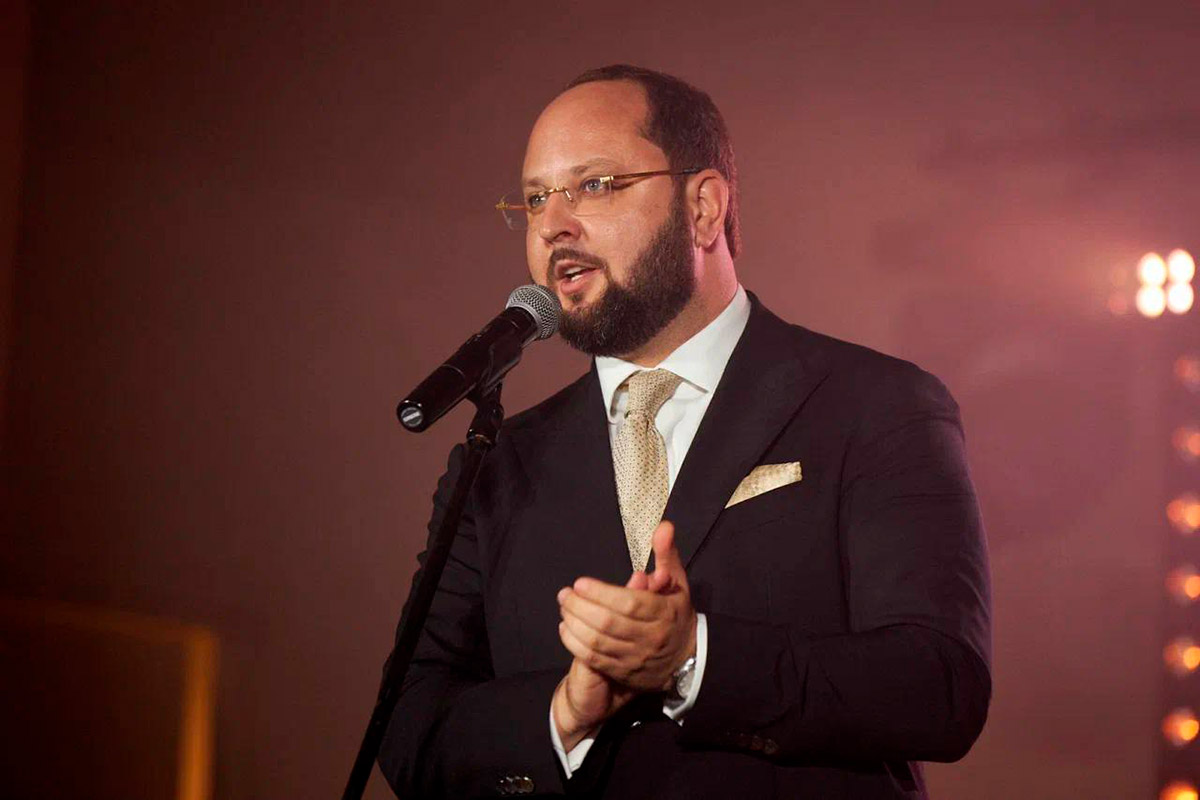 Максим Кретов