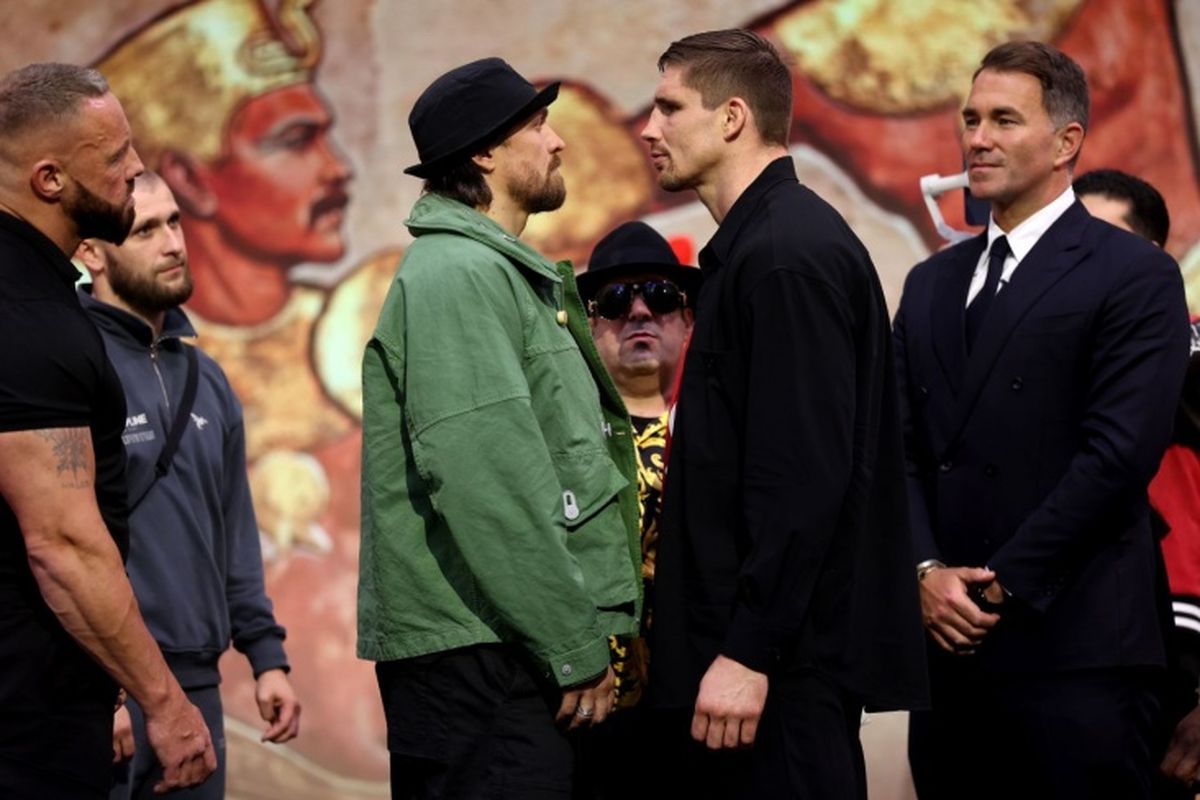 Усик и Верхувен