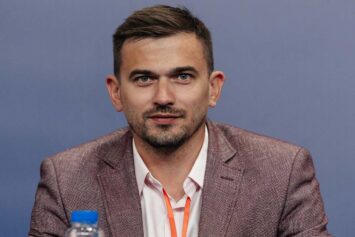 «Каратэ — один из самых популярных видов спорта не только в регионе, но и в мире» — интервью со специалистом по работе со СМИ Федерации каратэ Свердловской области Владленом Суторминым