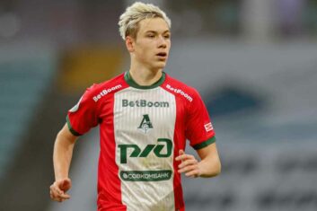 Представитель Батракова высказался о будущем игрока и слухах