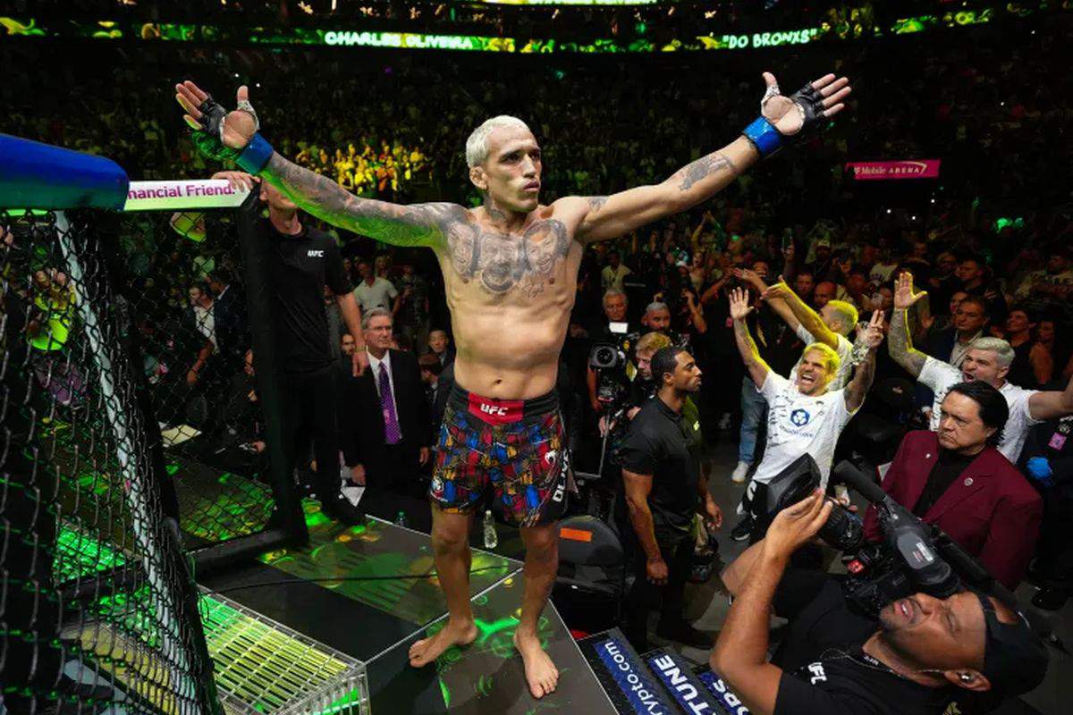 Чарльз Оливейра