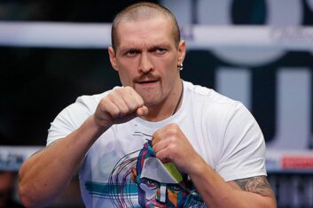 Александр Усик