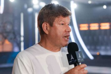 Губерниев оценил решение IIHF по сборным России