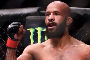Джонсон назвал два условия победы Макгрегора над Холлоуэем