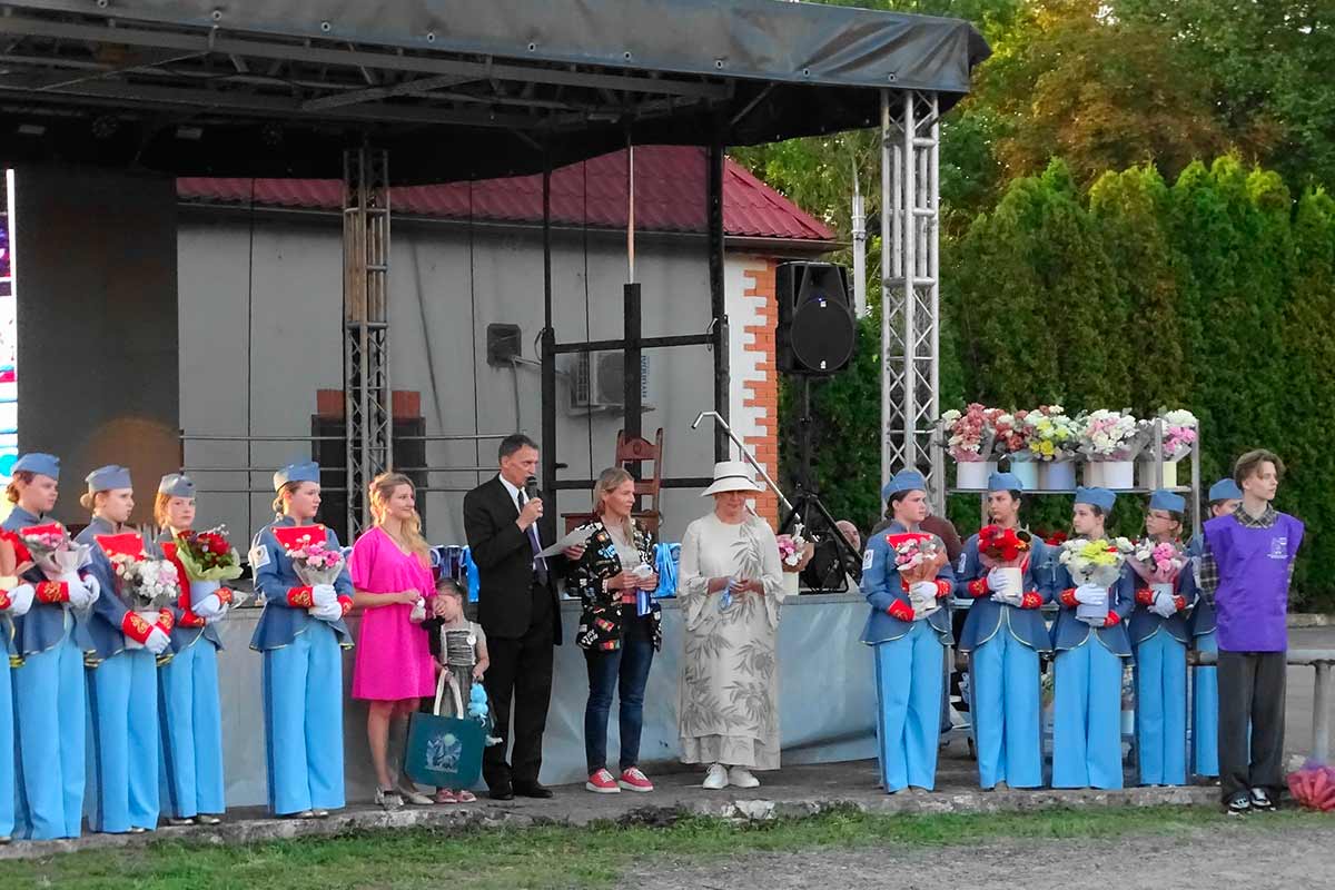 Юрий Антонов