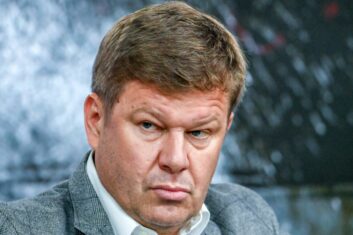 Дмитрий Губерниев