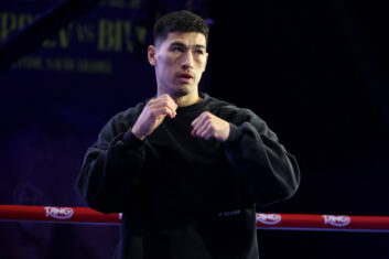 Дмитрий Бивол