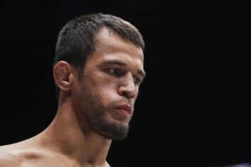 Член Зала славы UFC призвал наказать Усмана Нурмагомедова за прыжок в клетку