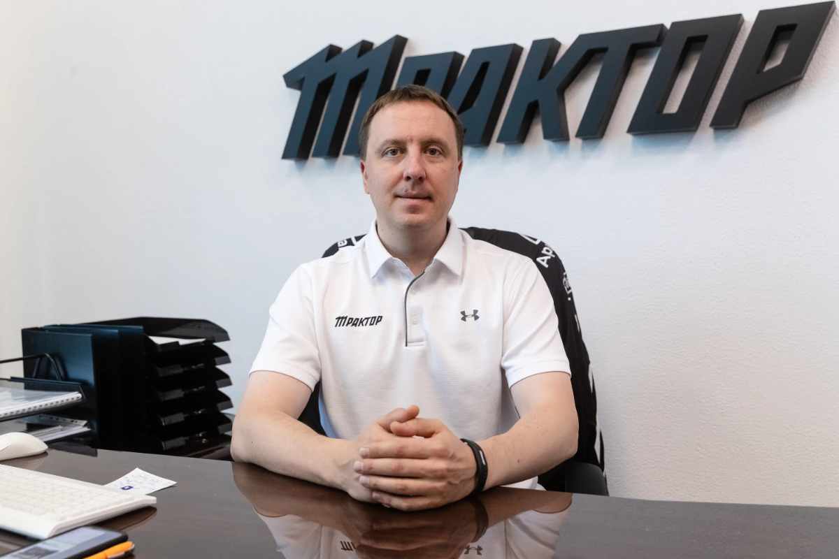 Волков