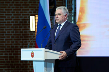 Александр Ткачев