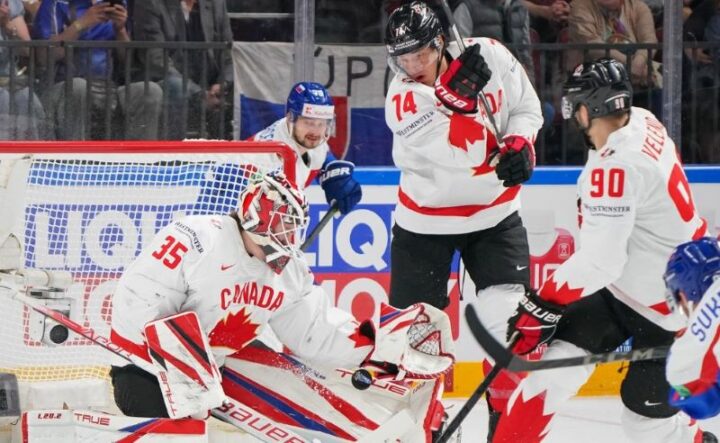 Сборная Канады