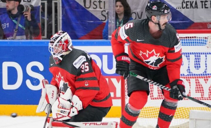 Сборная Канады